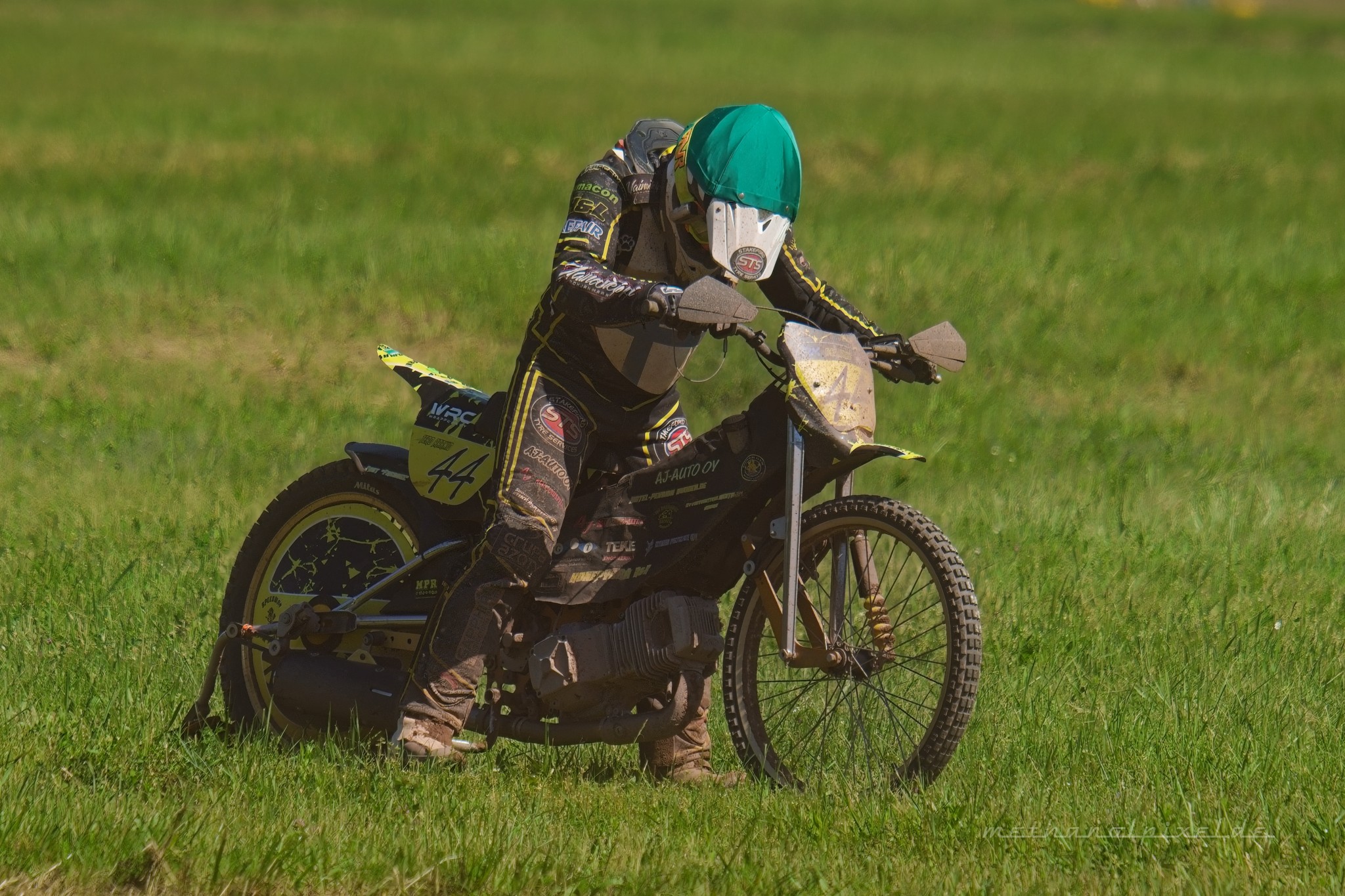 ILCE 7M4   A7401099 2048